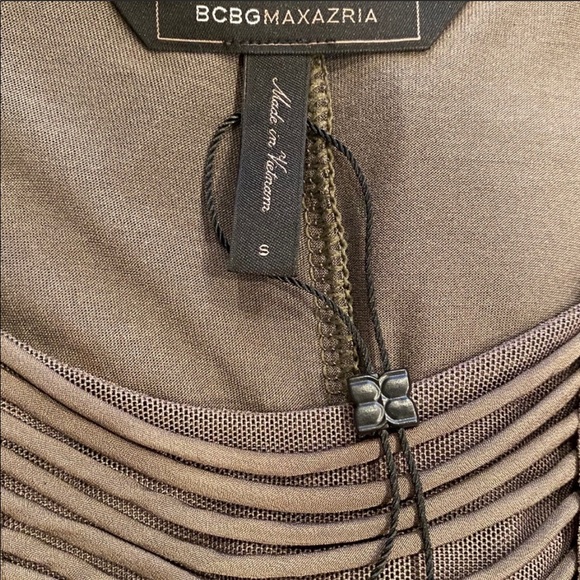 BUNDLE of 2 BCBG MAXAZRIA Tops - Picture 8 of 8